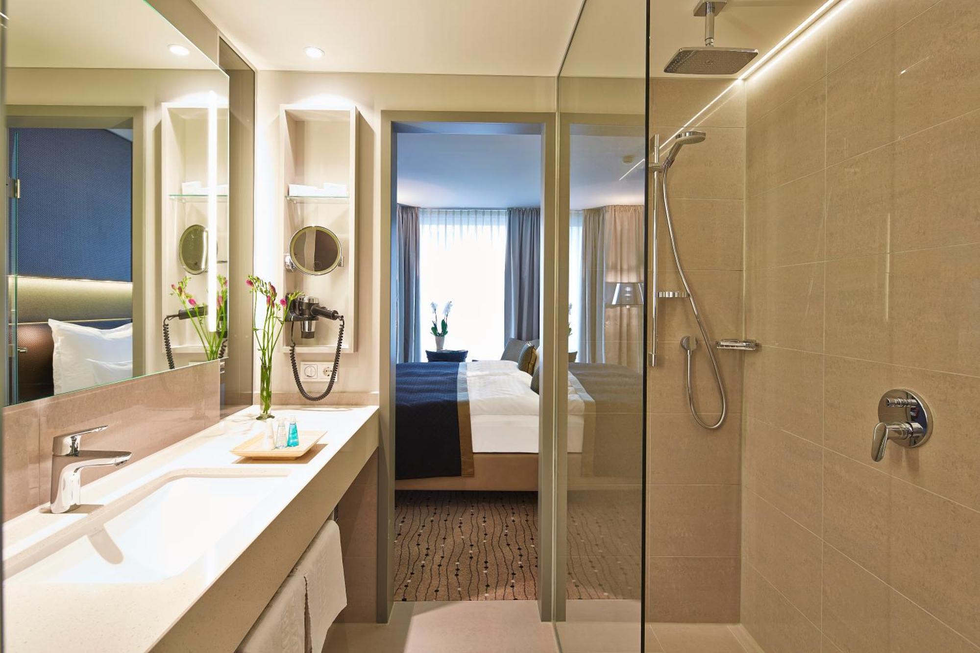 Superior Plus Room