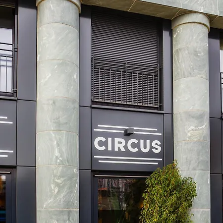 The Circus Living-3